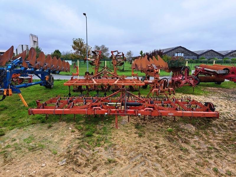 Grubber des Typs Sonstige VIBRO, Gebrauchtmaschine in SAINT-GERMAIN DU PUY