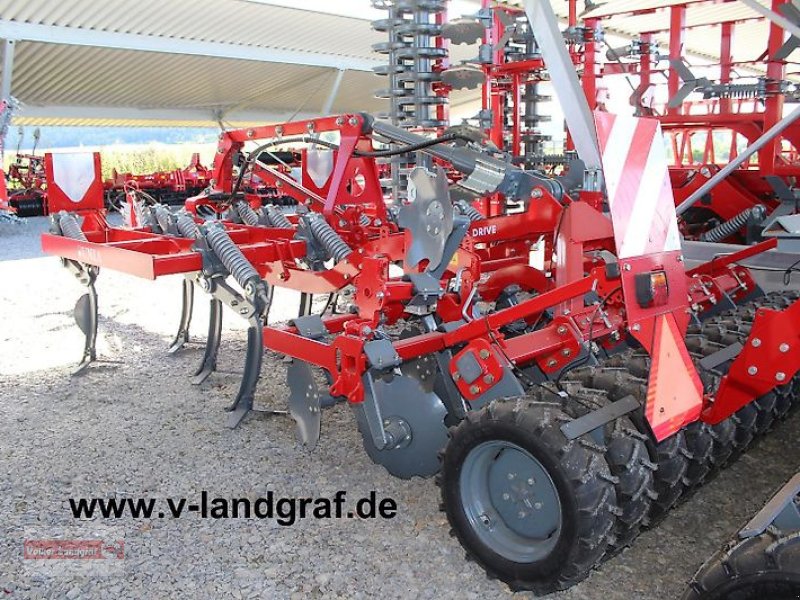 Grubber del tipo Unia Cross S 3 dreibalkiger Flügelschargrubber 3m, Neumaschine en Ostheim/Rhön (Imagen 1)