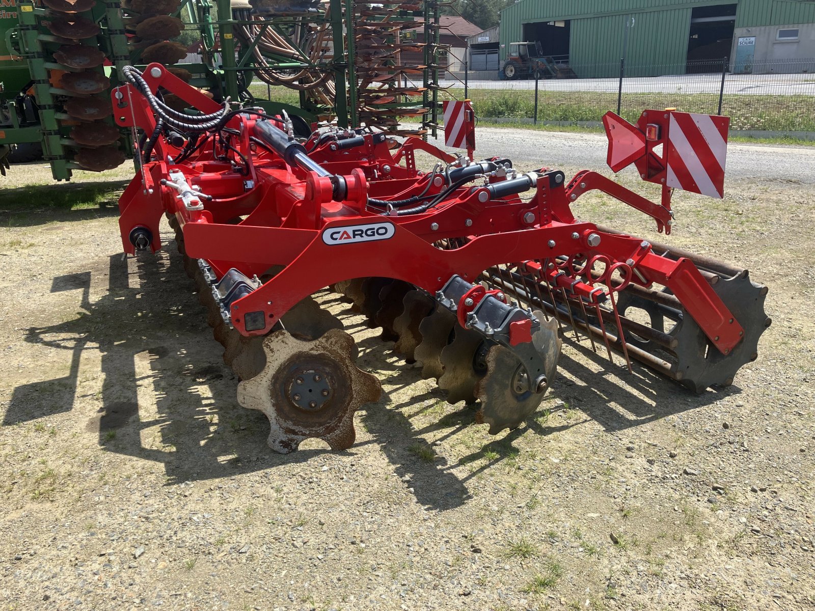 Grubber des Typs Unia DECHAUMEUR UNIA CARGO TXL45, Gebrauchtmaschine in PLOUIGNEAU (Bild 2)