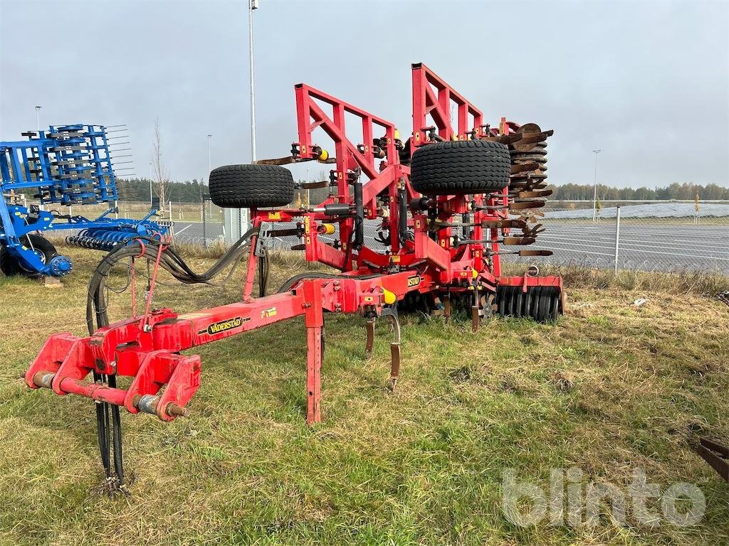 Grubber des Typs Väderstad 500, Gebrauchtmaschine in Düsseldorf (Bild 1)