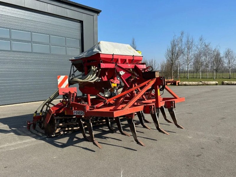 Grubber tip Vredo Evers cultivator met zaaimachine, Gebrauchtmaschine in BENNEKOM (Poză 1)