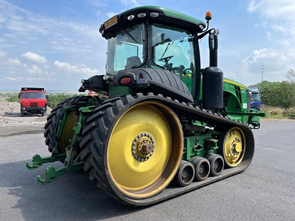 Grünlandtraktor typu John Deere 8335 RT, Gebrauchtmaschine v Praha (Obrázok 2)