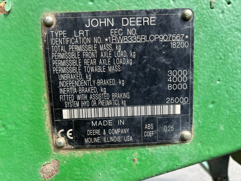 Grünlandtraktor des Typs John Deere 8335 RT, Gebrauchtmaschine in Praha (Bild 9)