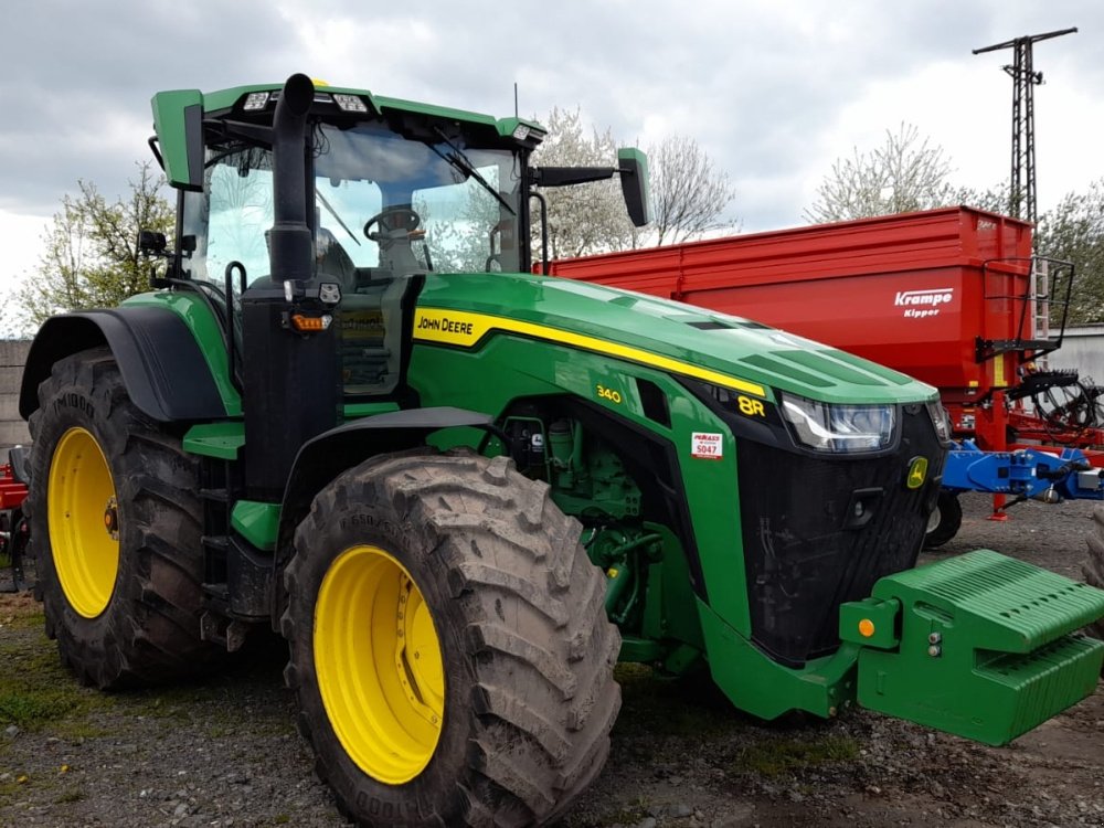 Grünlandtraktor типа John Deere 8R 340, Gebrauchtmaschine в Praha (Фотография 1)