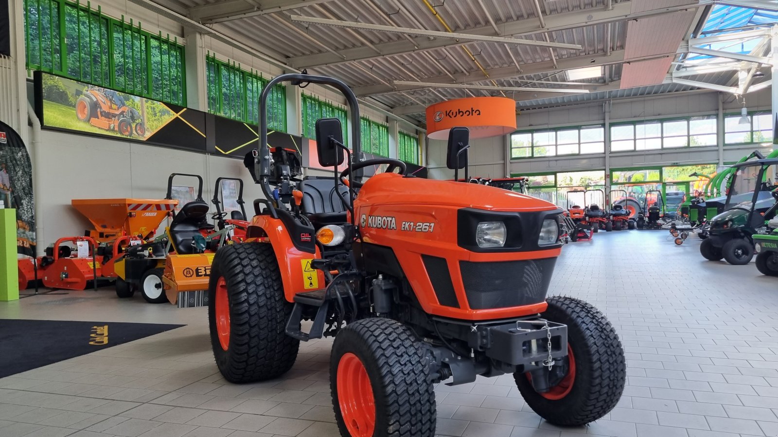 Grünlandtraktor van het type Kubota EK1-261, Neumaschine in Olpe (Foto 8)