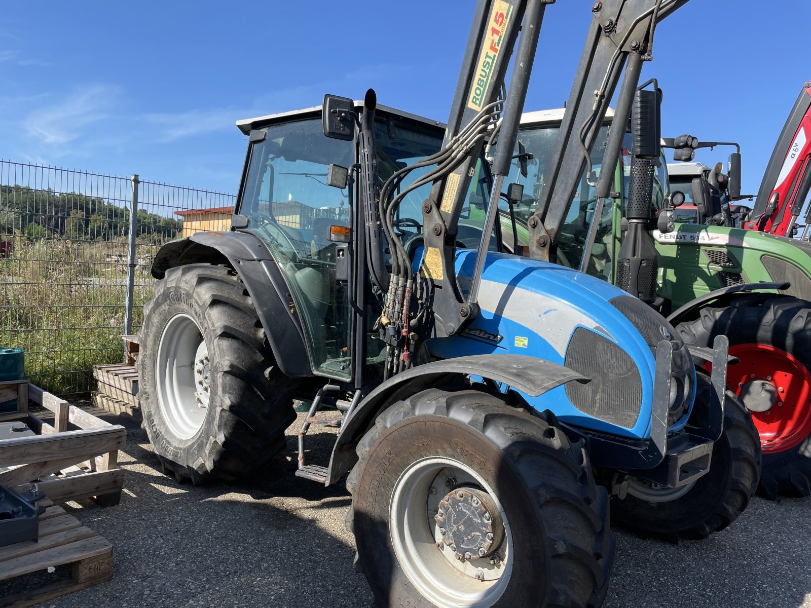 Grünlandtraktor van het type Landini Powerfarm 90, Gebrauchtmaschine in Eichendorf (Foto 2)