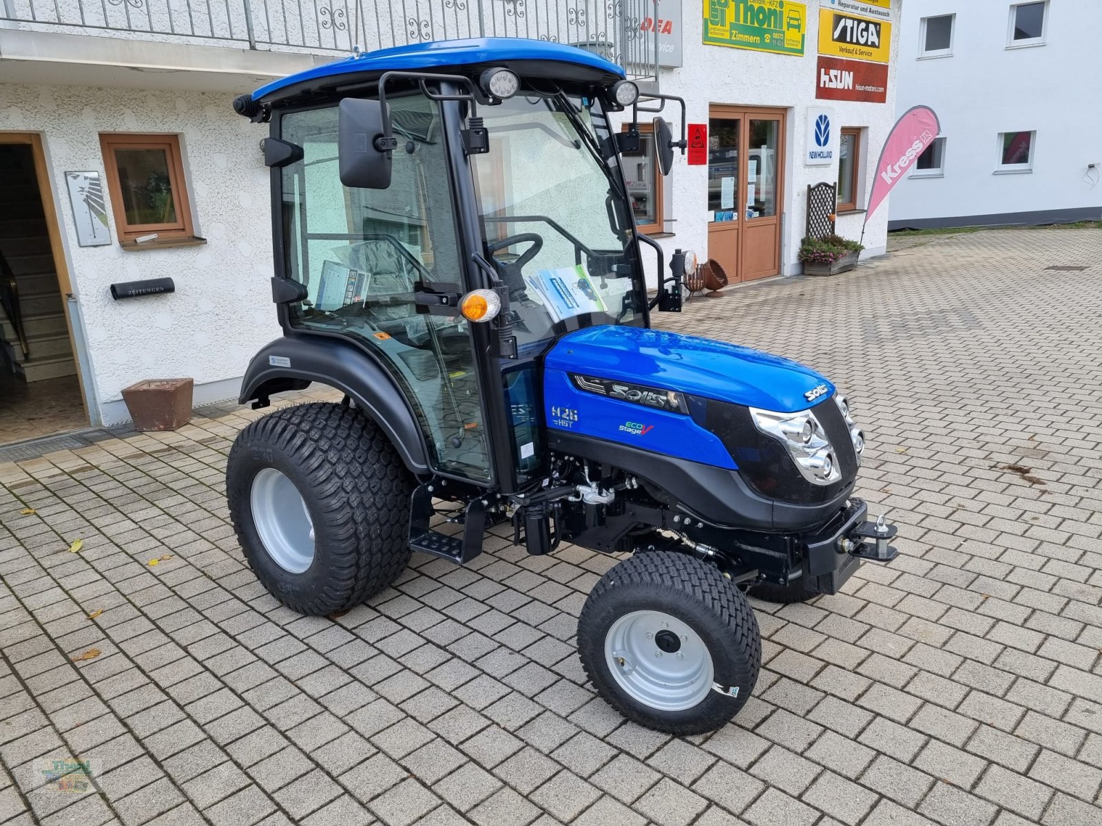 Grünlandtraktor van het type Solis 26 HST, Neumaschine in Tann (Foto 1)