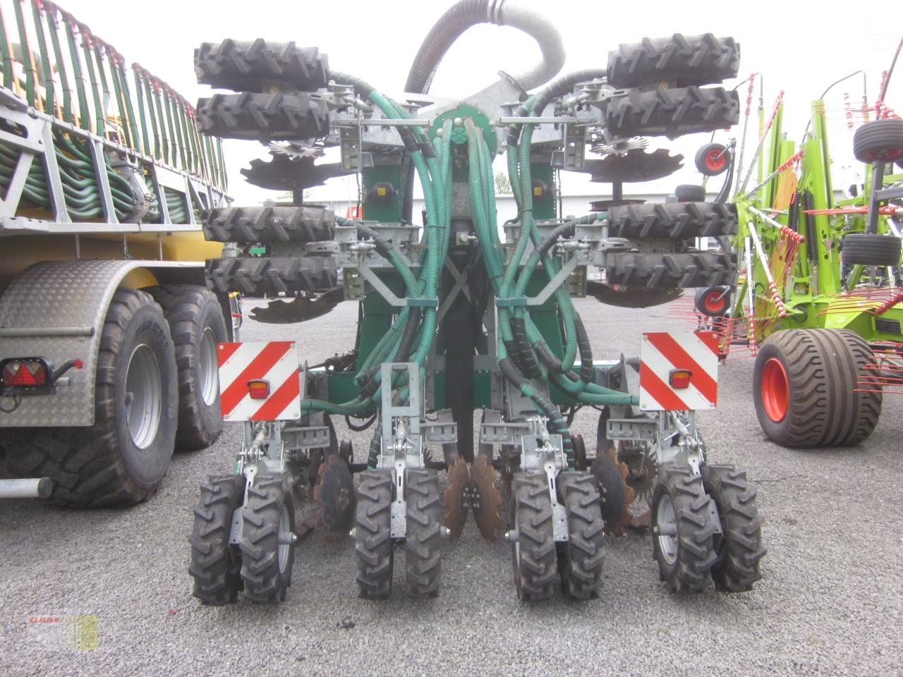 Güllegrubber du type Samson Strip-Till 8, Gülleinjektor vor Maisbestellung, 8-reiher, 6 m, neuwertig !, Gebrauchtmaschine en Molbergen (Photo 3)