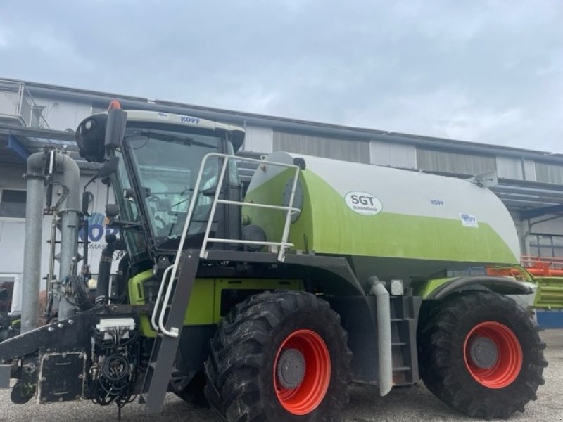 Gülleselbstfahrer du type CLAAS Xerion 3300 Saddle Trac mit SGT, Gebrauchtmaschine en Schutterzell (Photo 3)