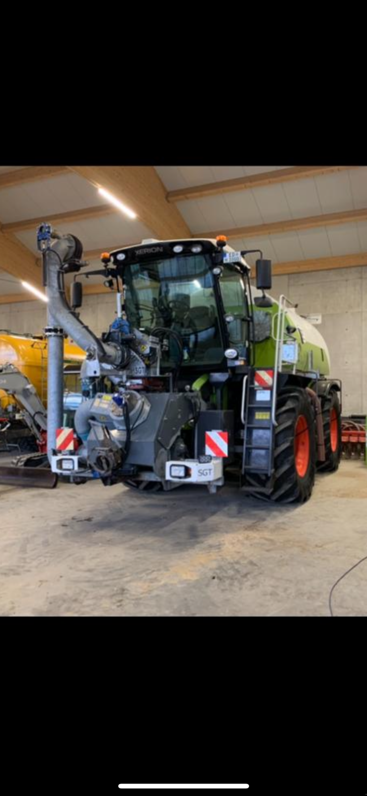 Gülleselbstfahrer des Typs CLAAS Xerion 3800 ST, Gebrauchtmaschine in Hohenpolding (Bild 1)