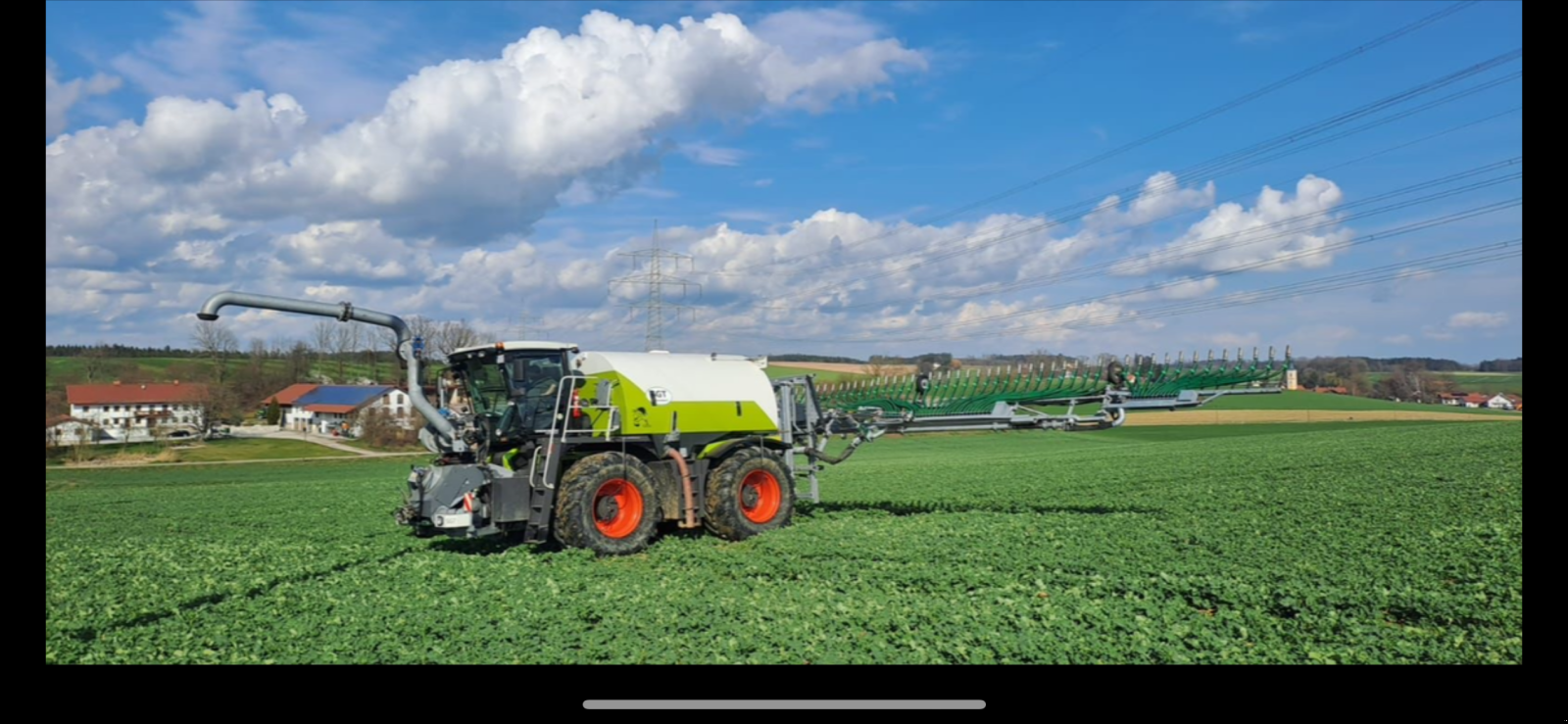 Gülleselbstfahrer des Typs CLAAS Xerion 3800 ST, Gebrauchtmaschine in Hohenpolding (Bild 2)