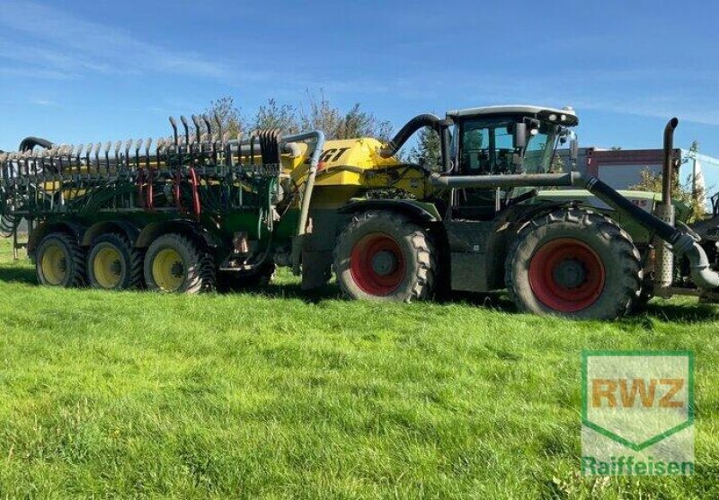 Gülleselbstfahrer des Typs CLAAS XERION 3800 TRAC, Gebrauchtmaschine in Kastellaun (Bild 3)