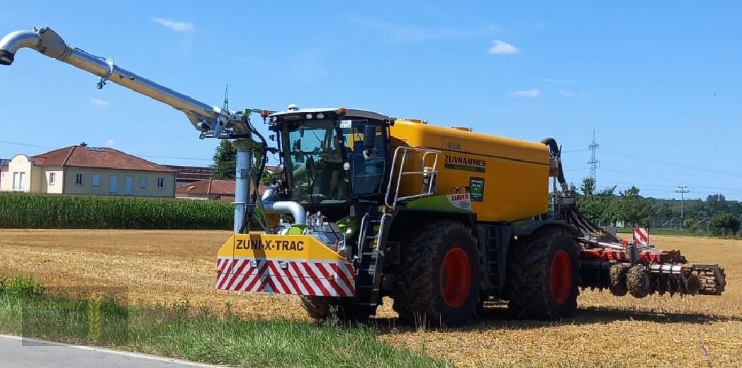 Gülleselbstfahrer du type CLAAS Xerion 4200 Saddle Trac RTK, Gebrauchtmaschine en Eichendorf (Photo 2)