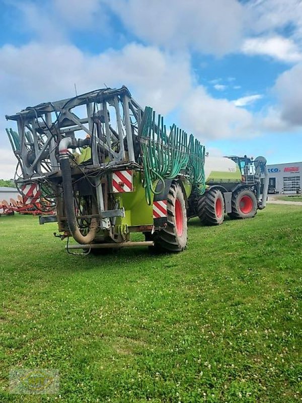 Gülleselbstfahrer du type CLAAS Xerion Saddle Trac 3800 Inkl. Fass, Anhängefass und 2 Gestänge, Gebrauchtmaschine en Mühlhausen-Görmar (Photo 3)