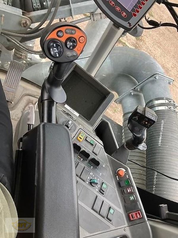 Gülleselbstfahrer del tipo CLAAS Xerion Saddle Trac 3800 Inkl. Fass, Anhängefass und 2 Gestänge, Gebrauchtmaschine en Mühlhausen-Görmar (Imagen 12)