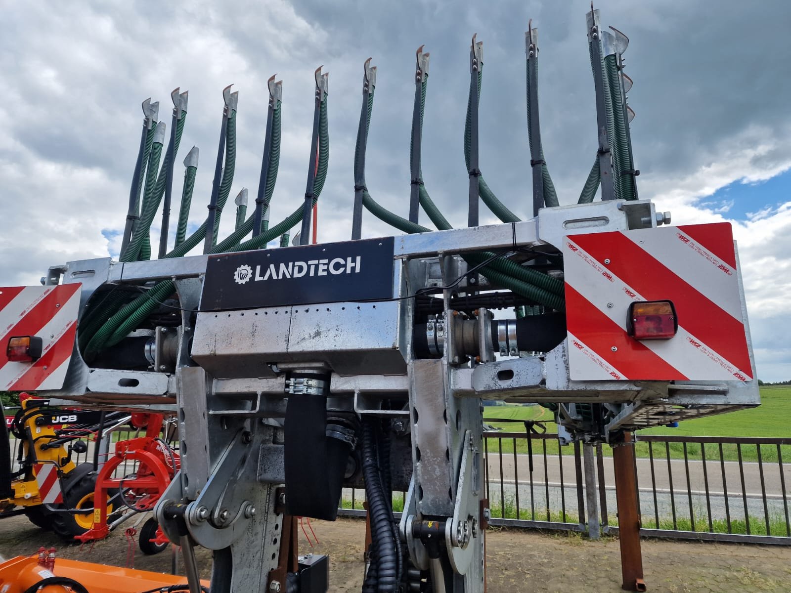 Gülleverteiltechnik van het type Landtech Slide Spreader 15.0 V-tech, Neumaschine in Konradsreuth (Foto 4)