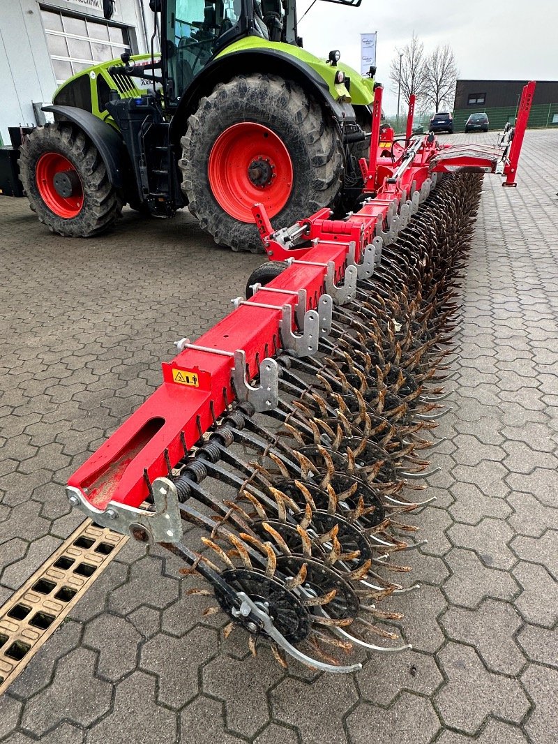 Hackgerät des Typs Pöttinger Rotocare V12400 Rollhacke, Gebrauchtmaschine in Liebenwalde (Bild 13)