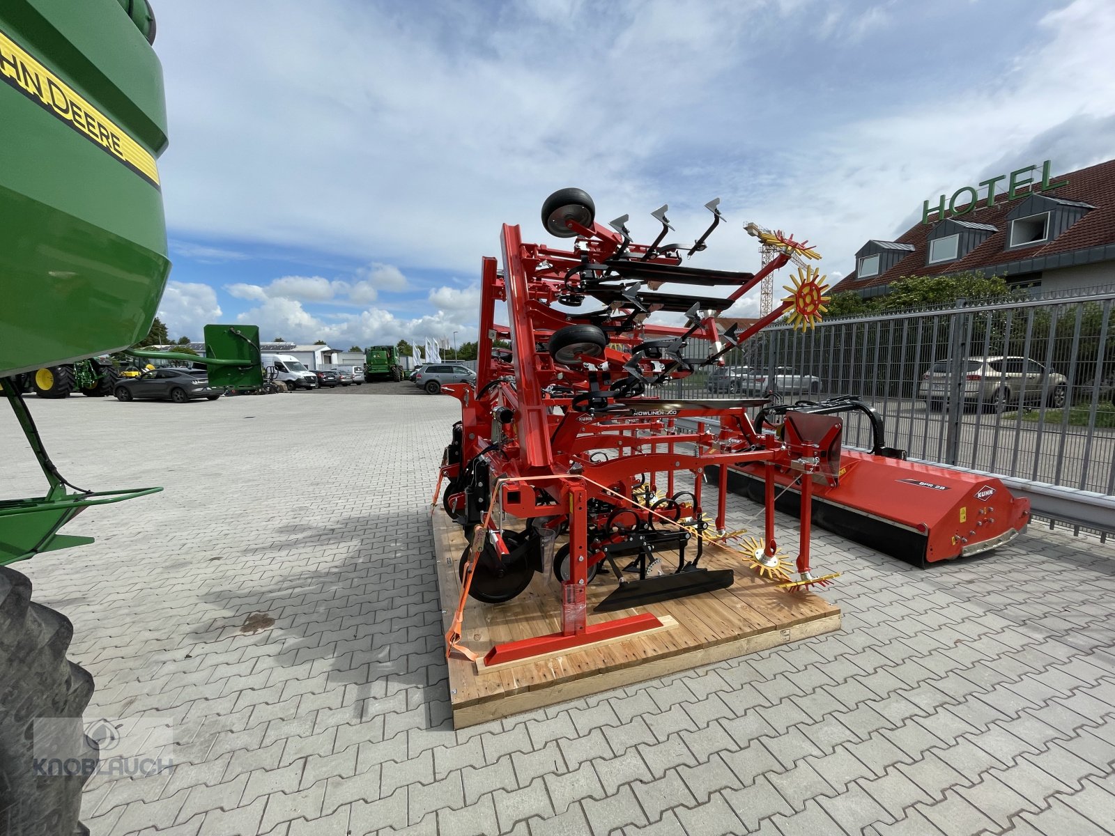 Hackstriegel van het type Kuhn ROWLINER 500, Neumaschine in Ringsheim (Foto 3)