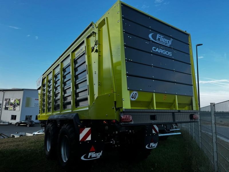 Häcksel Transportwagen des Typs Fliegl CARGOS 750 TREND TANDEM, Neumaschine in Hollfeld (Bild 3)