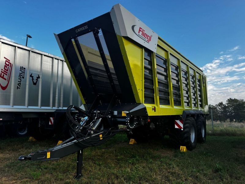 Häcksel Transportwagen van het type Fliegl CARGOS 750 TREND TANDEM, Neumaschine in Hollfeld