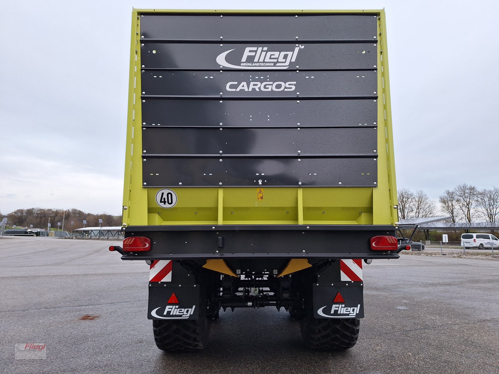 Häcksel Transportwagen des Typs Fliegl CARGOS HTW750Trend-Tandem, Gebrauchtmaschine in Kirchdorf bei Haag (Oberbayern) (Bild 3)