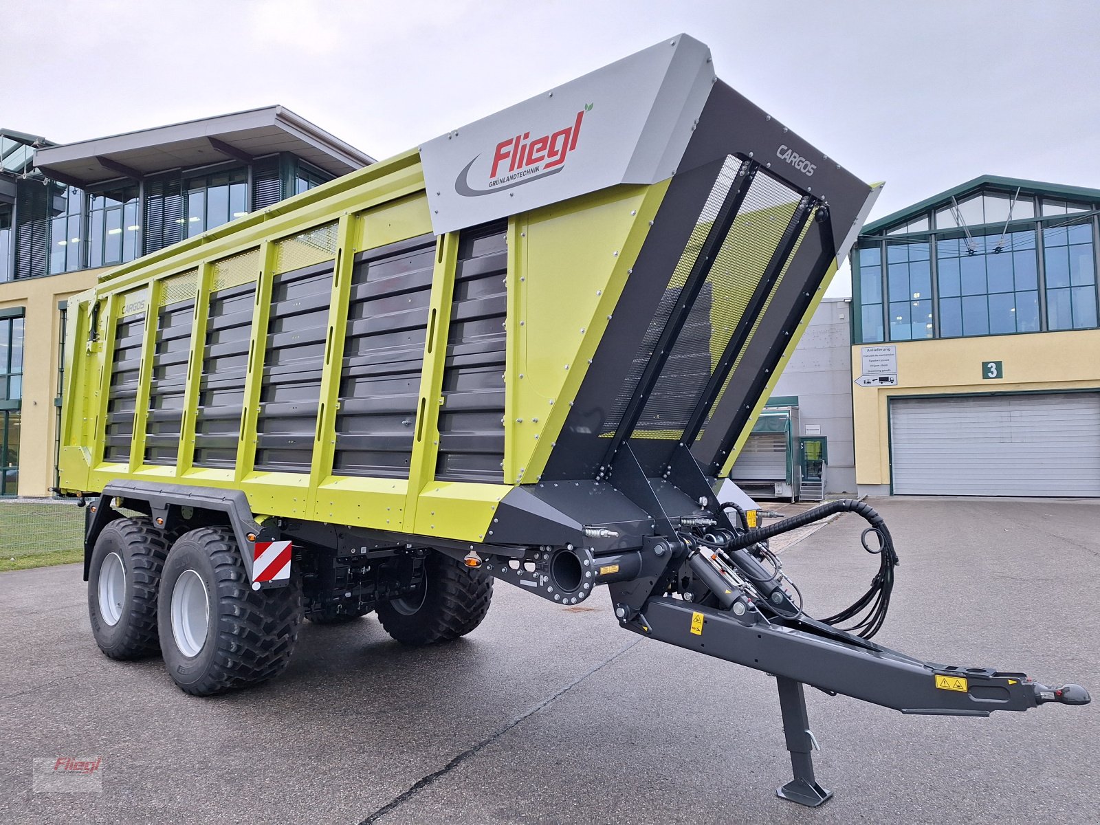 Häcksel Transportwagen des Typs Fliegl CARGOS HTW750Trend-Tandem, Gebrauchtmaschine in Kirchdorf bei Haag (Oberbayern) (Bild 7)