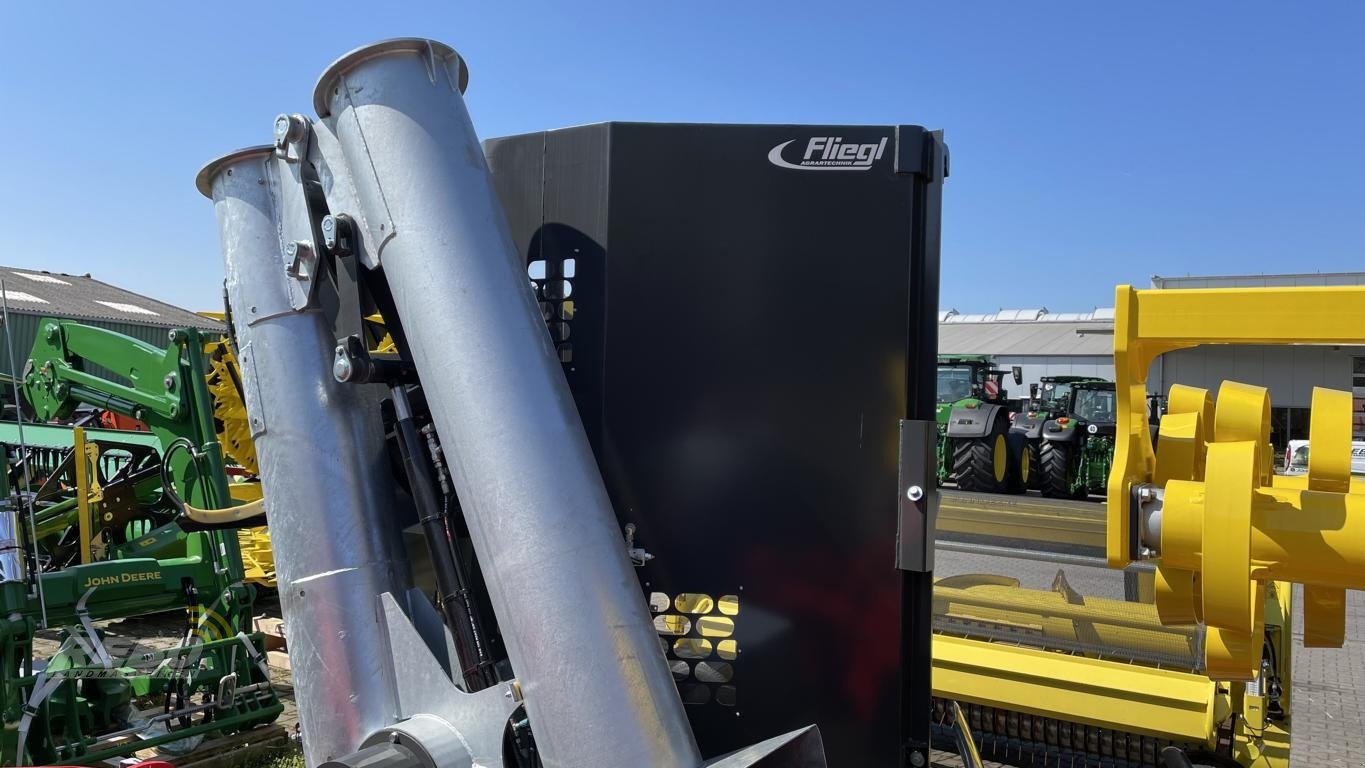 Häcksel Transportwagen a típus Fliegl GIGANT ASW 281 FOX, Neumaschine ekkor: Visbek/Rechterfeld (Kép 31)