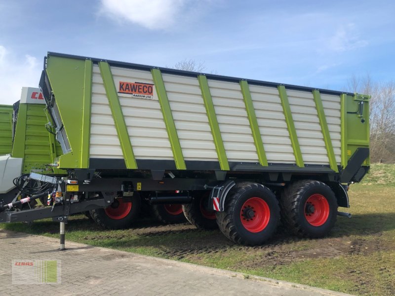 Häcksel Transportwagen del tipo Kaweco Radium 250 S, Neumaschine en Alveslohe