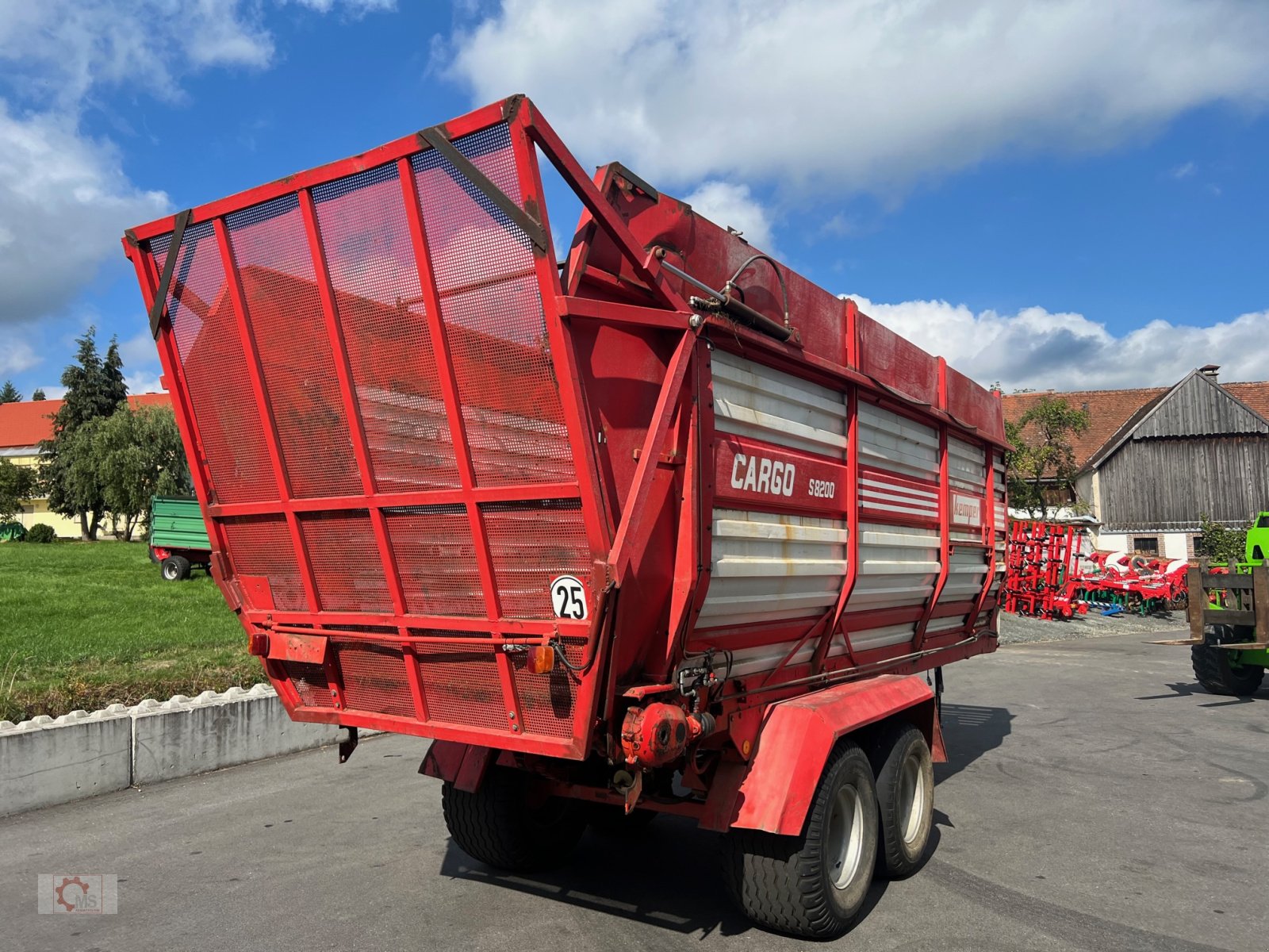 Häcksel Transportwagen типа Kemper Cargo S 8200 Häckselwagen Silagewagen, Gebrauchtmaschine в Tiefenbach (Фотография 4)