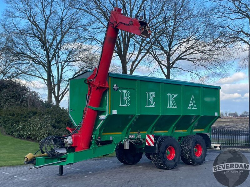 Häcksel Transportwagen Türe ait Sonstige Beka 23T UW overlaadwagen Uberlader, Gebrauchtmaschine içinde Vriezenveen (resim 1)