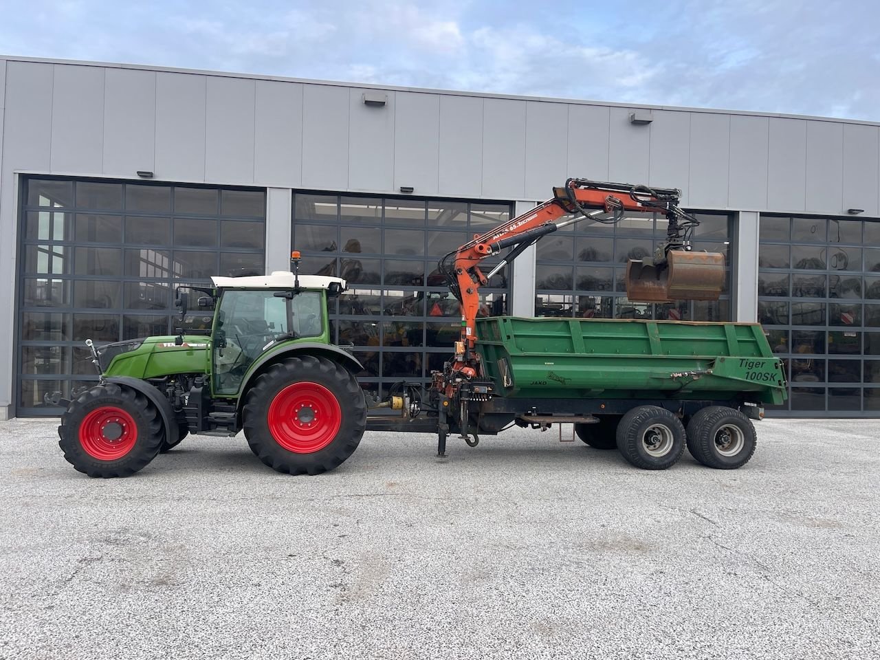 Häcksel Transportwagen a típus Sonstige Jako Tiger 100 met Atlas kraan, Gebrauchtmaschine ekkor: Holten (Kép 1)