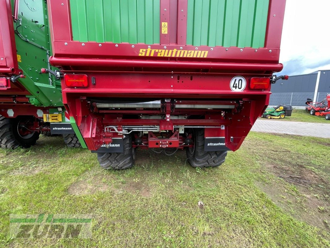 Häcksel Transportwagen des Typs Strautmann Giga-Trailer 400, Neumaschine in Kanzach (Bild 8)