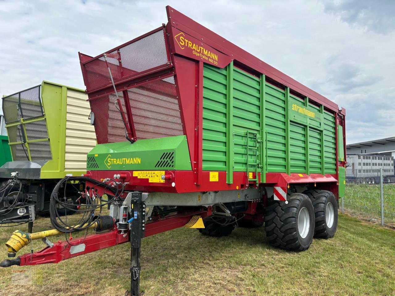 Häcksel Transportwagen typu Strautmann GIGA TRAILER 460 DO, 44 cbm, hydr. Fahrwerk, 5x verfügbar ! wie NEU !, Gebrauchtmaschine v Ankum (Obrázek 2)