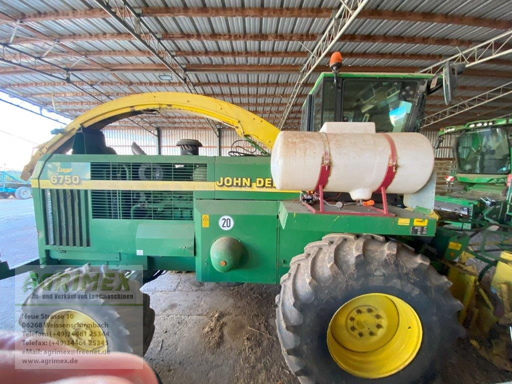 Häcksler van het type John Deere 6750 ALLRAD, Gebrauchtmaschine in Weißenschirmbach (Foto 5)