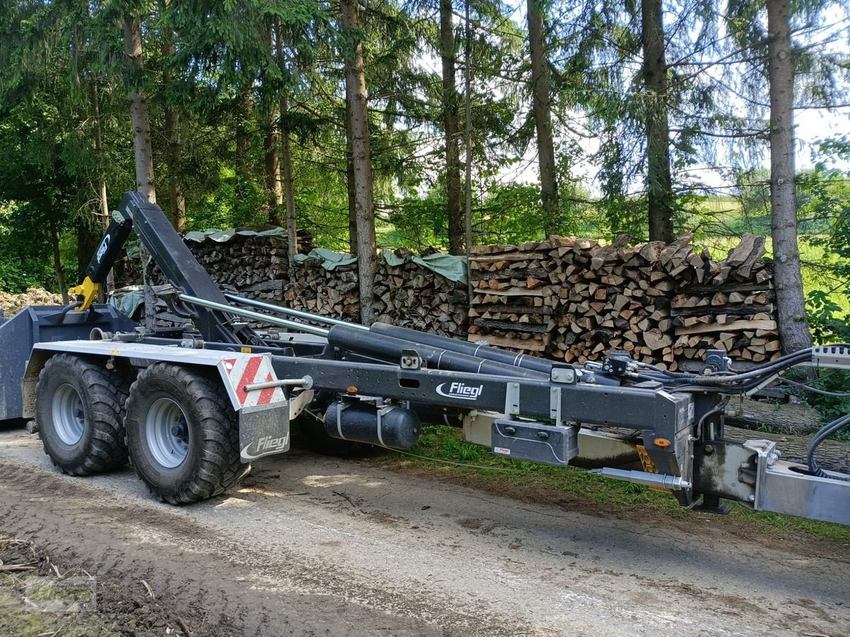 Hakenwagen van het type Fliegl HKL 22, Gebrauchtmaschine in Kaumberg (Foto 1)