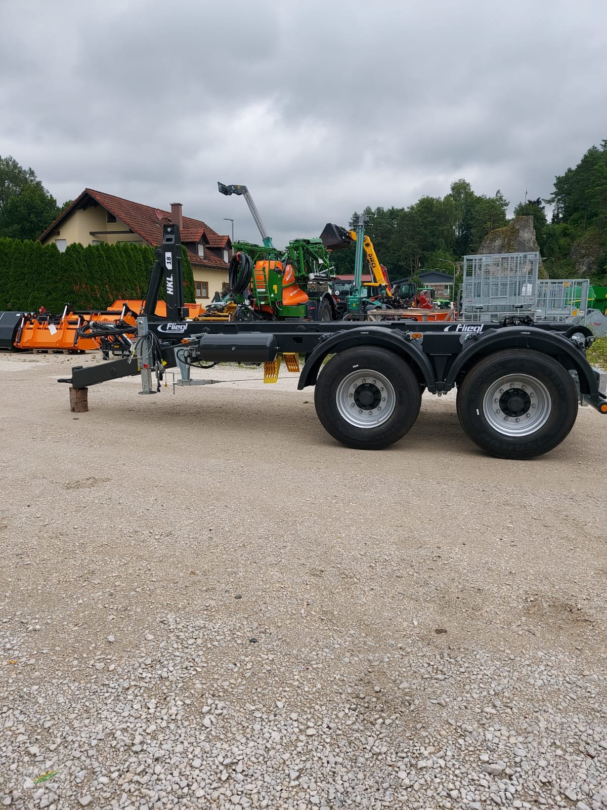 Hakenwagen tip Fliegl HKL18, Neumaschine in Pegnitz-Bronn (Poză 1)