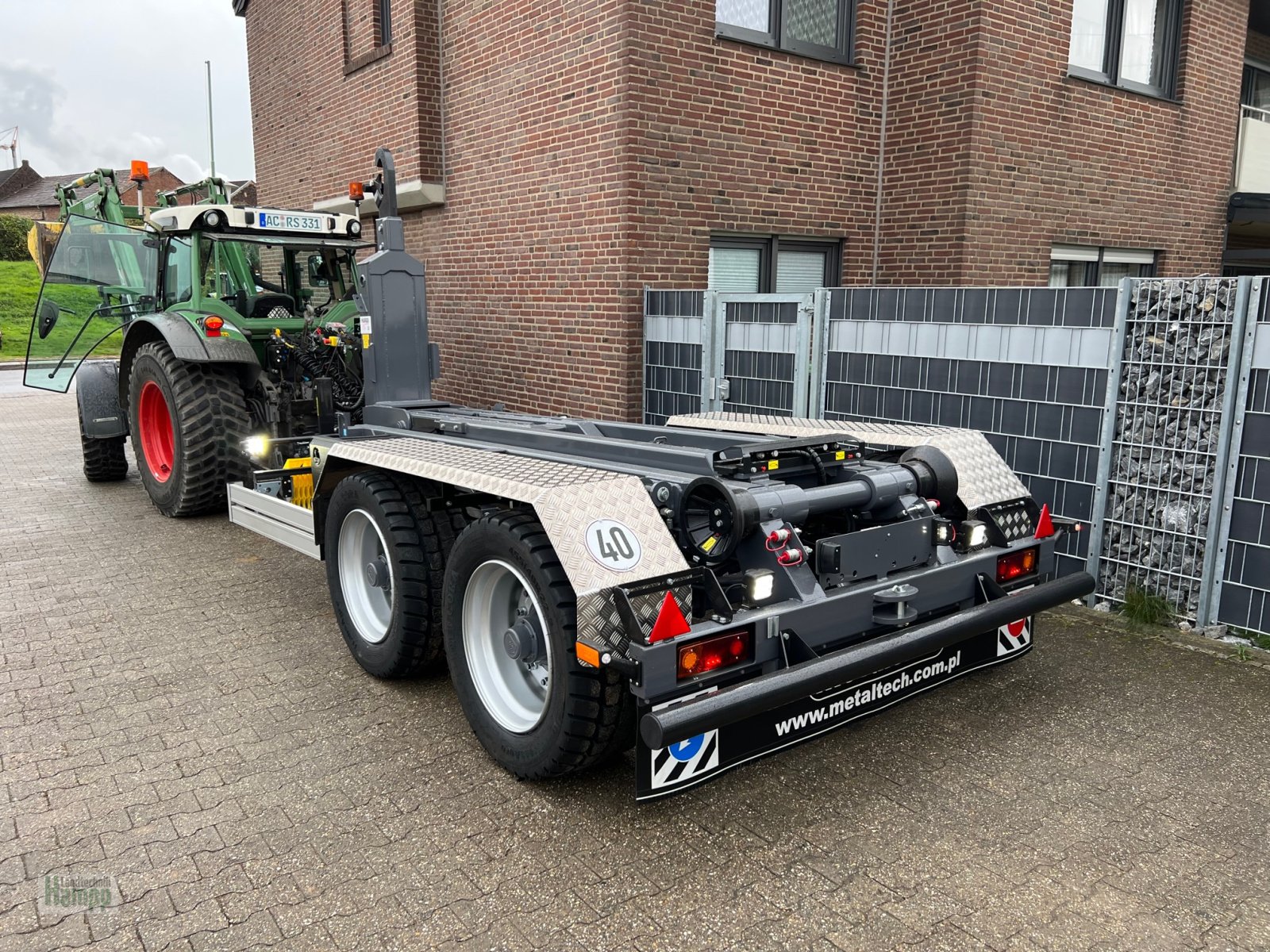 Hakenwagen of the type Metaltech PH12 LS, Neumaschine in Straubenhardt-Feldrennach (Picture 2)