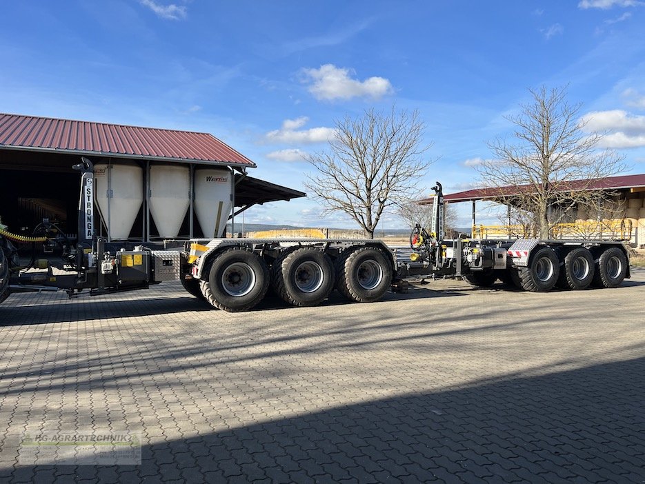 Hakenwagen van het type Stronga HookLoada HL 260DT XL, Neumaschine in Langensendelbach (Foto 17)