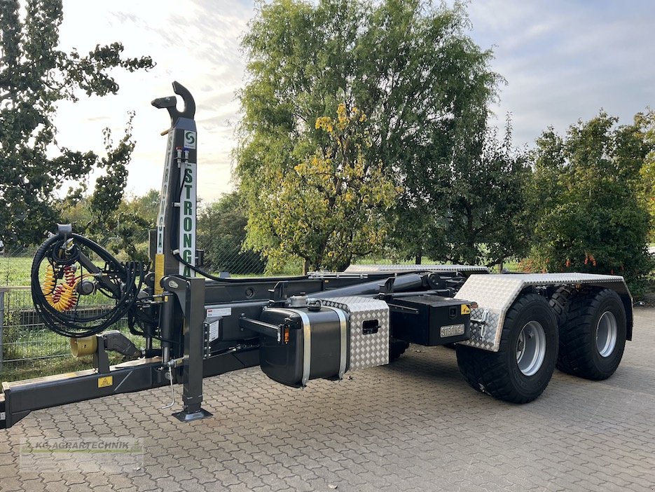 Hakenwagen des Typs Stronga HookLoada HL210 DT AKTION!, Neumaschine in Langensendelbach (Bild 3)