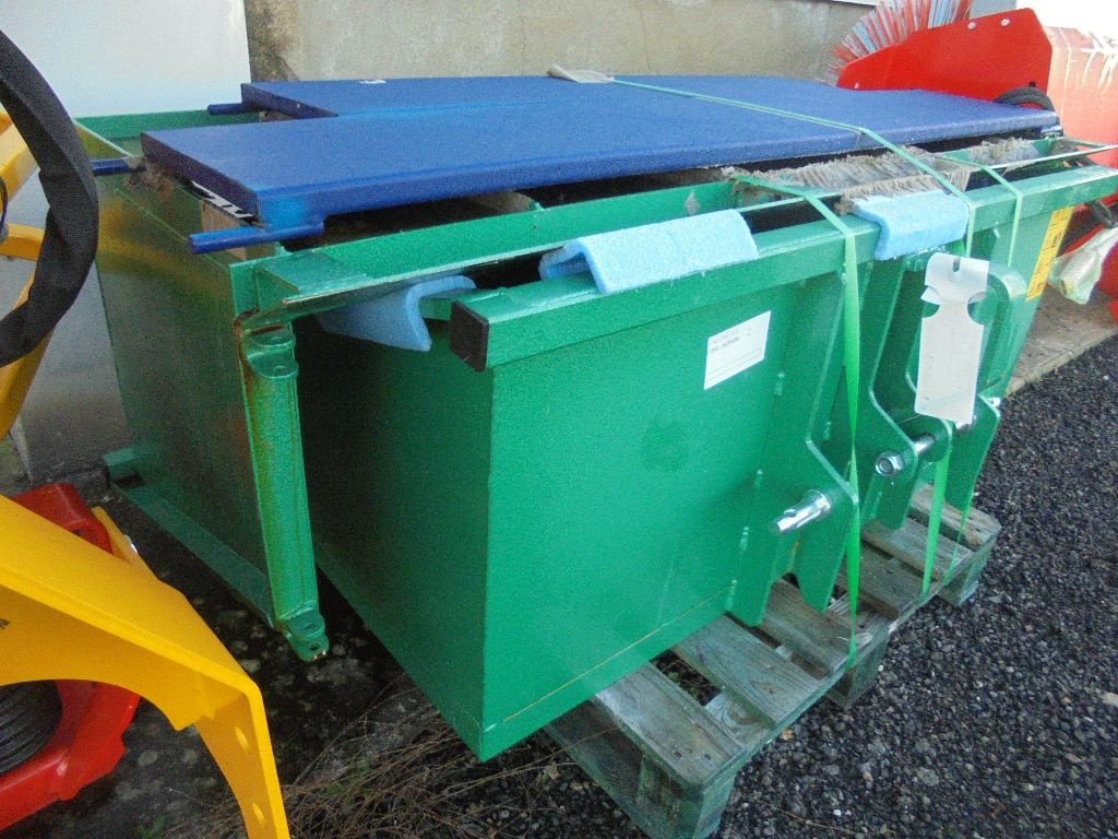 Heckcontainer des Typs Desvoys 1.50M, Gebrauchtmaschine in AUTHON (Bild 3)