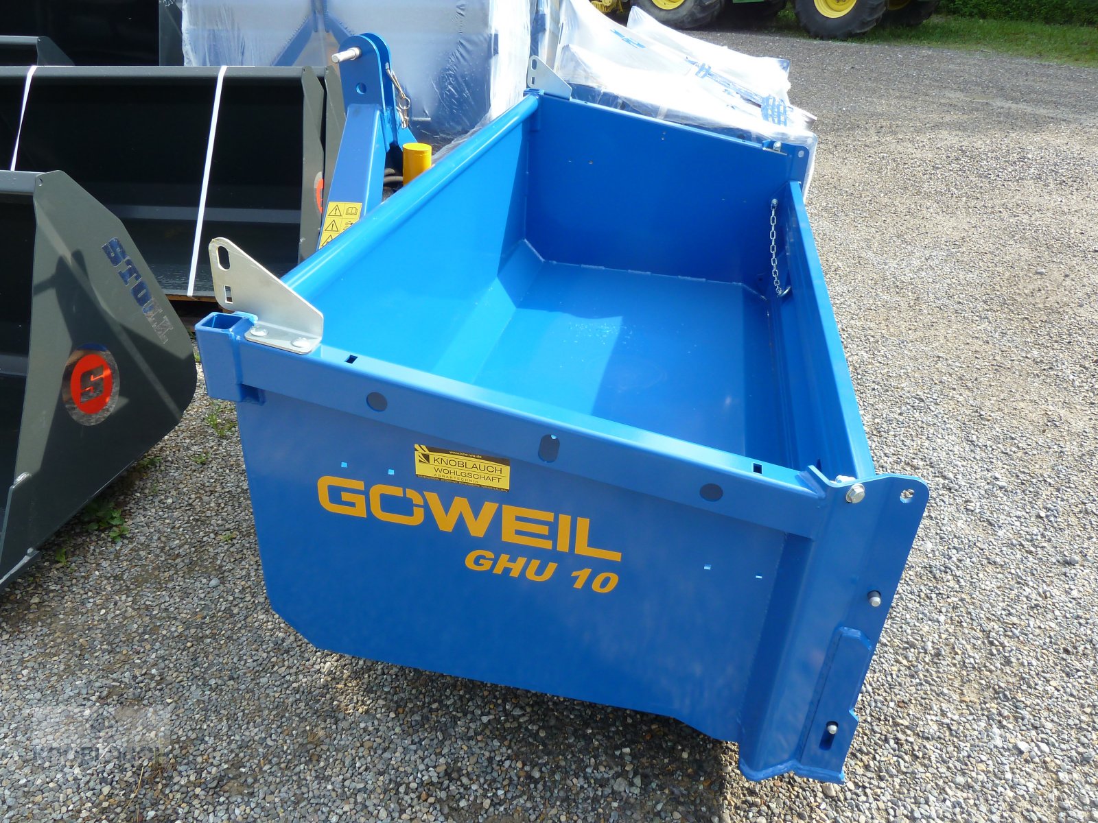 Heckcontainer of the type Göweil GHU, Neumaschine in Ravensburg (Picture 7)