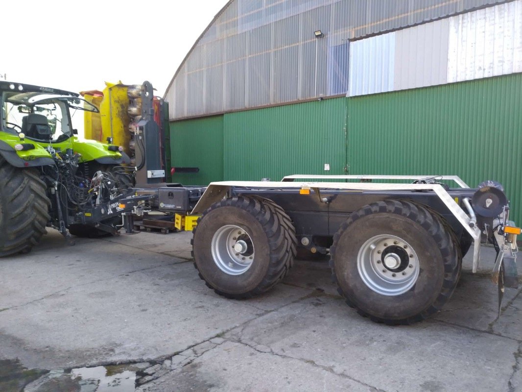 Heckcontainer typu PRONAR T285/1, Gebrauchtmaschine v Liebenwalde (Obrázek 1)