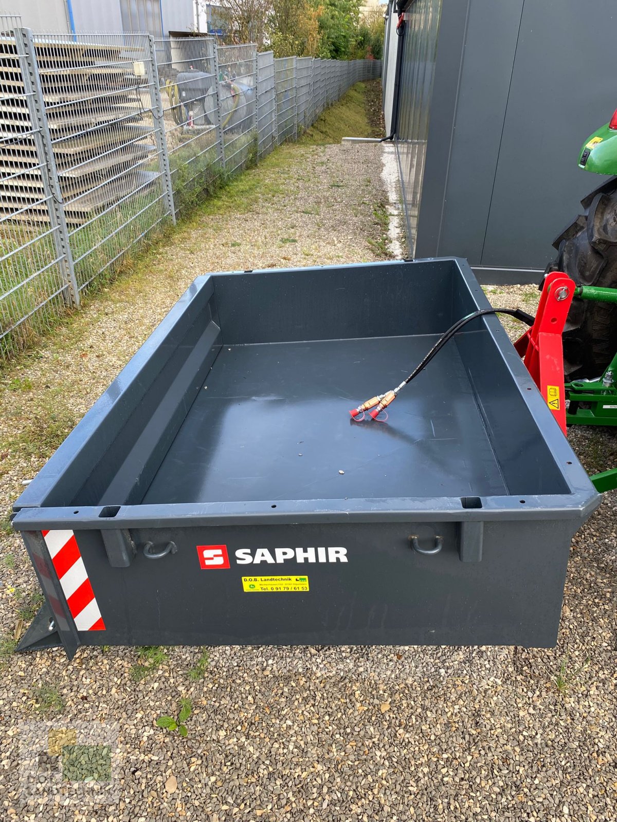 Heckcontainer des Typs Saphir TLH 200, Gebrauchtmaschine in Lauterhofen (Bild 2)