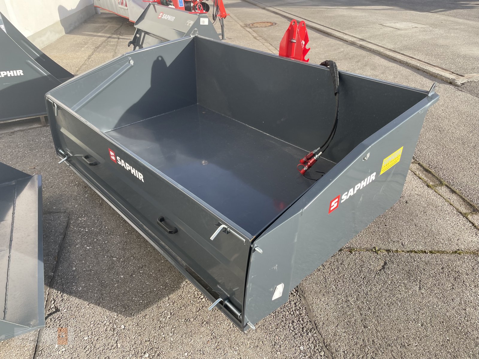 Heckcontainer del tipo Saphir TLH 220 Multi, Neumaschine In Biessenhofen (Immagine 2)