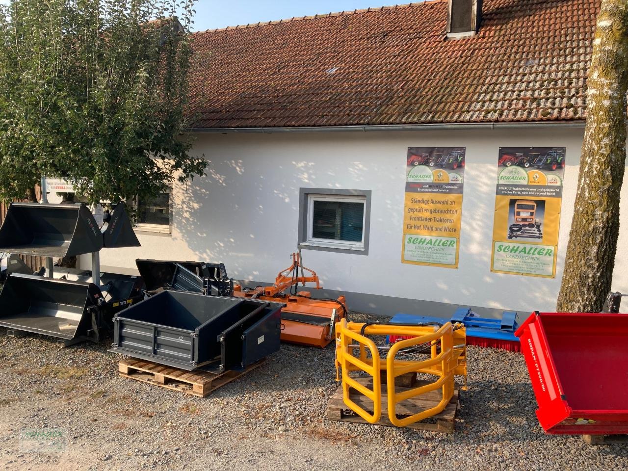 Heckcontainer des Typs Sonstige AROS Hecktransportbox kippbar, versch. Breiten SLHK, Traktobox, Heckbtransporbehälter, Neumaschine in Geiselhöring (Bild 19)