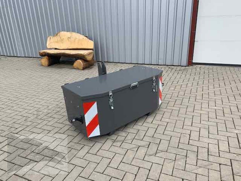 Heckcontainer des Typs VORATECK Traktor Front /Heckbox 130 AS Profi, Neumaschine in Hermannsburg (Bild 1)