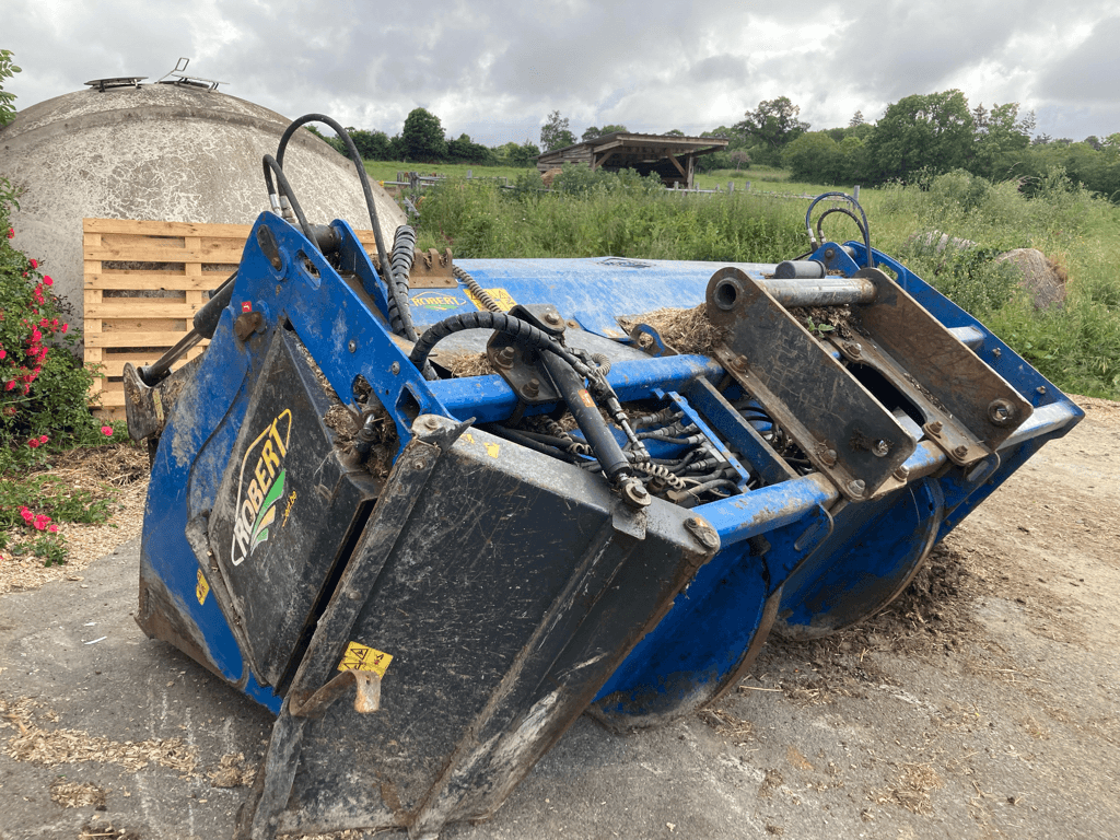 Heckstapler/Anbaustapler des Typs Robert BT 3400, Gebrauchtmaschine in CONDE SUR VIRE (Bild 1)