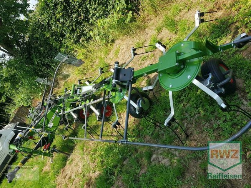 Heuwender des Typs Fendt Twister 8608 DN, Neumaschine in Wegberg (Bild 1)