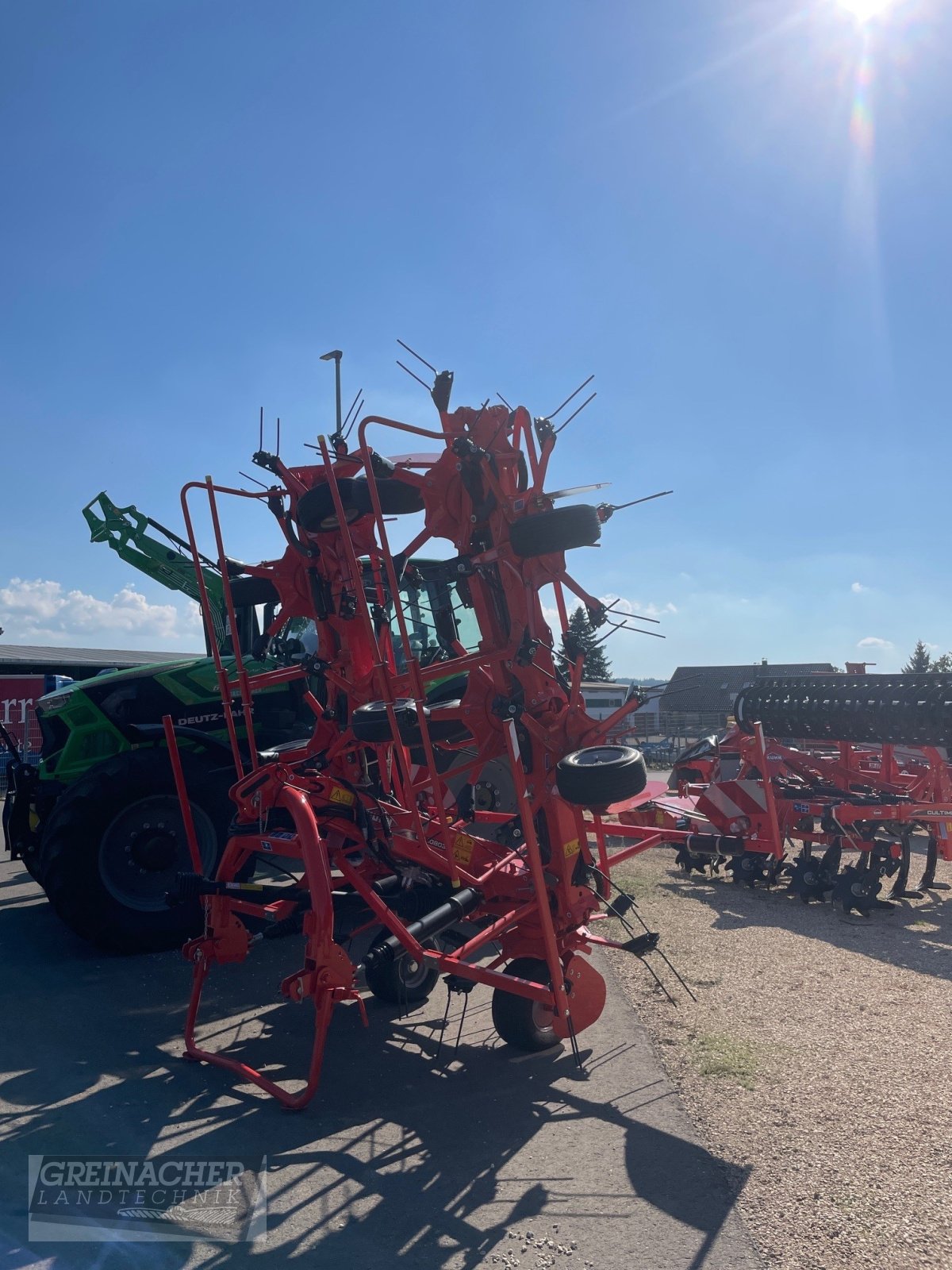 Heuwender van het type Kuhn GF 10803, Neumaschine in Pfullendorf (Foto 3)