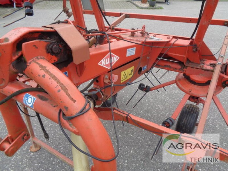 Heuwender van het type Kuhn GF 6301 MH, Gebrauchtmaschine in Nartum (Foto 12)